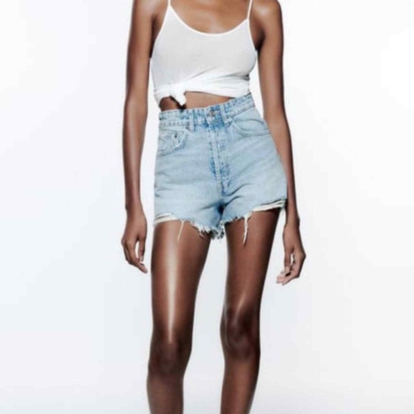 ZARA DENIM HIGH WAISTED SHORT SIZE 2 NWOT - Picture 1 of 5